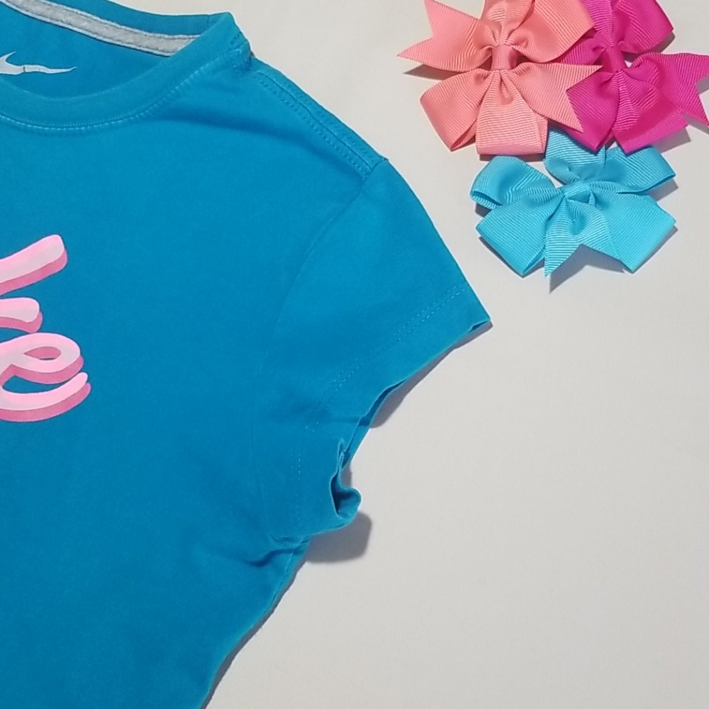 Girls Nike Shirt - Picture 3 of 5